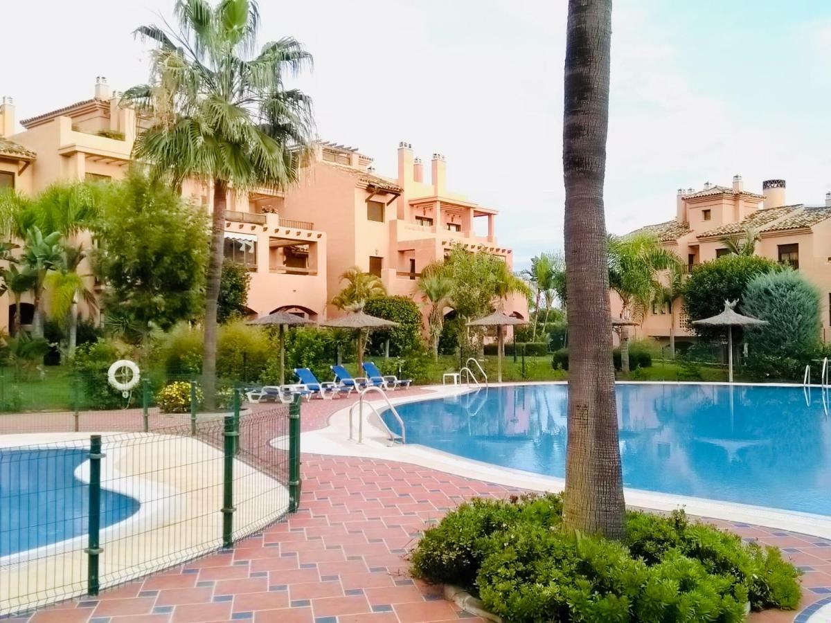 Hacienda Del Sol Beachside And Golf Apt Marbella Puerto Banus Apartment Естепона Екстериор снимка