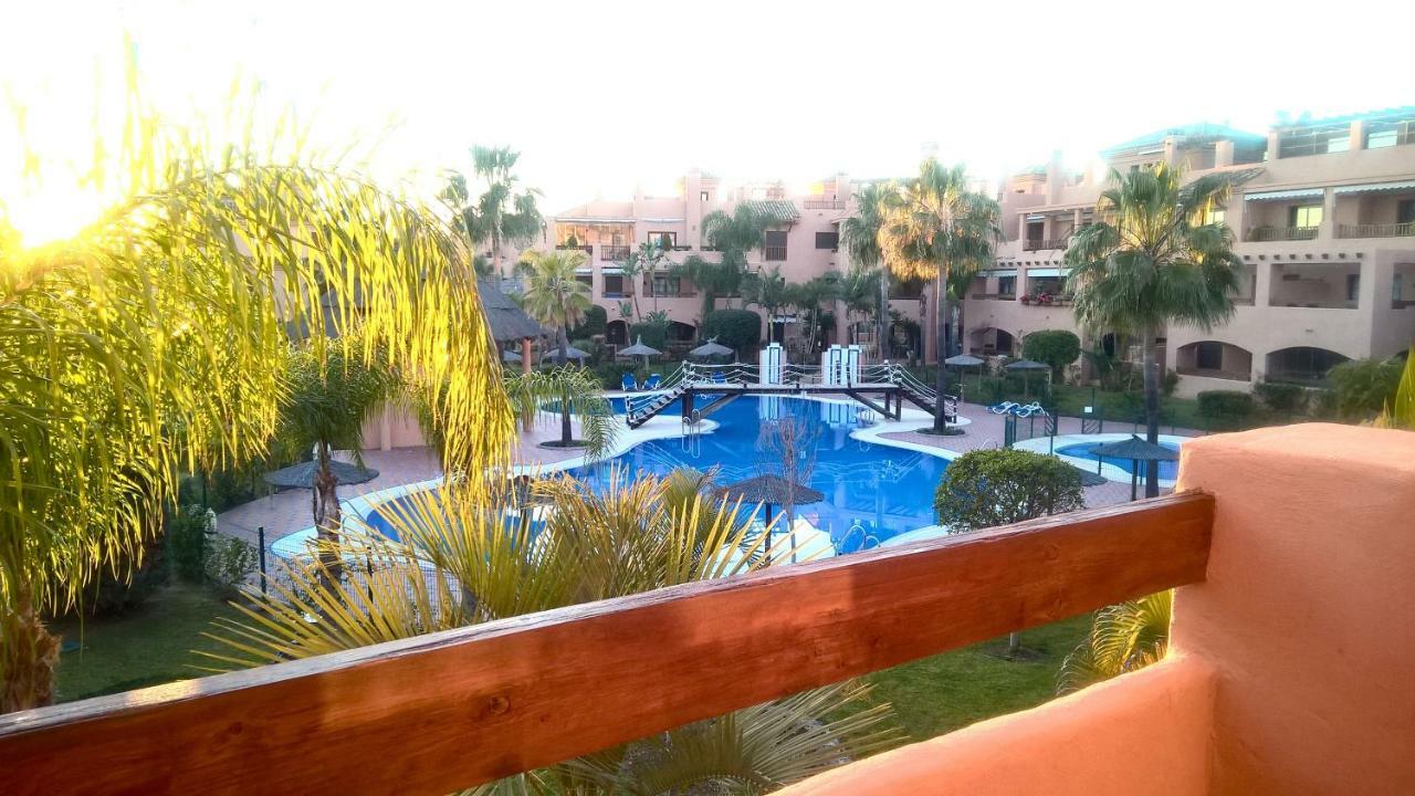 Hacienda Del Sol Beachside And Golf Apt Marbella Puerto Banus Apartment Естепона Екстериор снимка