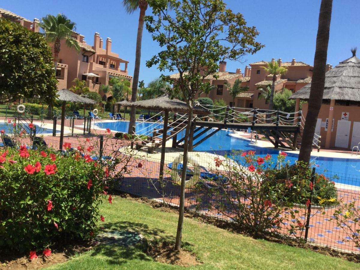 Hacienda Del Sol Beachside And Golf Apt Marbella Puerto Banus Apartment Естепона Екстериор снимка